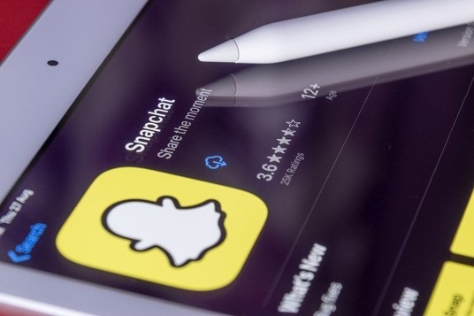 Snapchat, réseaux sociaux, filtre, design